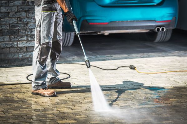 Cost of Driveway Pressure Washing in Bradenton