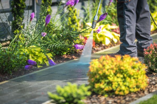 Cost of Sidewalk Pressure Washing in Bradenton