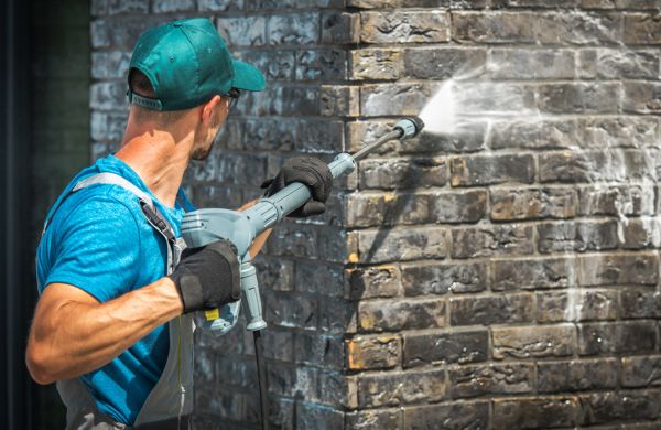Commercial Building Washing in Bradenton