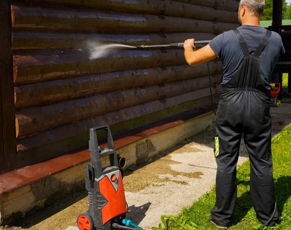 Cost of Log Home Pressure Washing in Bradenton