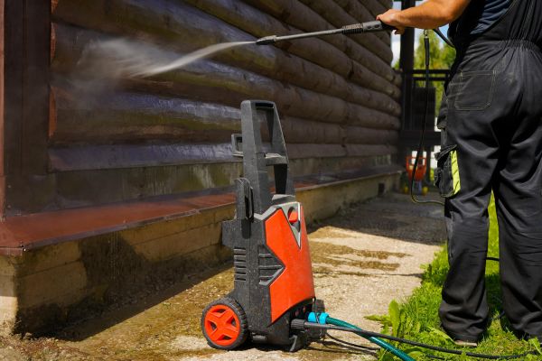 Wood House Exterior Cleaning in Bradenton