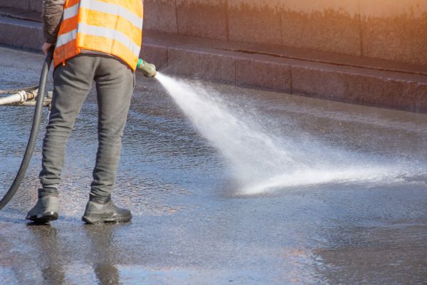 Cost of Asphalt Pressure Washing in Bradenton