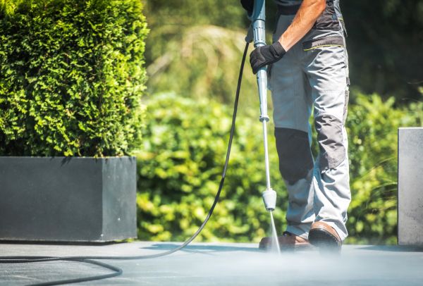 Patio Concrete Cleaning in Bradenton