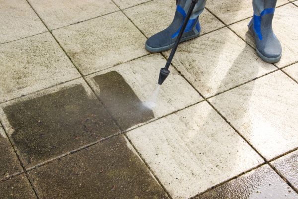 Cost of Outdoor Concrete Cleaning in Bradenton