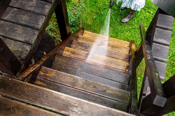 Wood Power Washing in Bradenton